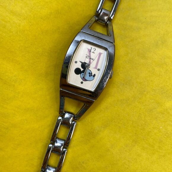 Disney Mickey  Mouse Watch - Picture 3 of 9